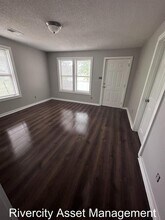 1358 Longcrest Rd in Memphis, TN - Building Photo - Building Photo