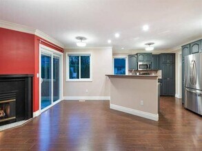 23529 Tamarack Ln in Maple Ridge, BC - Building Photo - Building Photo