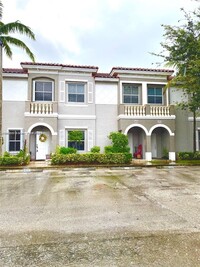 4908 SW 141st Ave in Miramar, FL - Foto de edificio - Building Photo