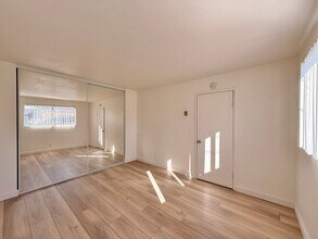 7014-2 Amherst St in San Diego, CA - Building Photo - Building Photo