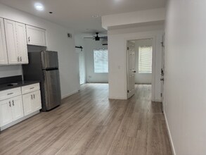 532 Cesar E. Chavez Pkwy in San Diego, CA - Building Photo - Building Photo