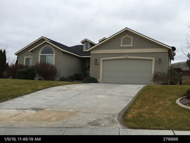 property at 3609 Windsor Ct