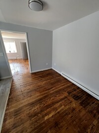 3178 Saffer St, Unit 1 Bed 1 Bath Apartment in Cincinnati, OH - Foto de edificio - Building Photo