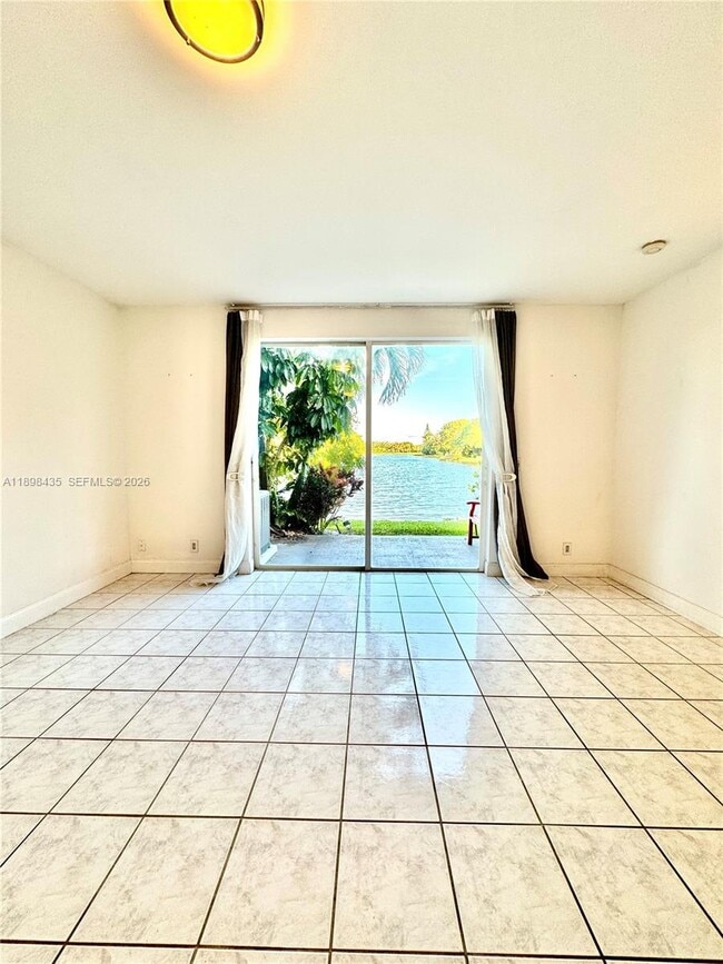 3742 San Simeon Cir in Weston, FL - Building Photo - Building Photo