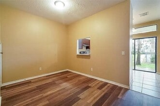 6001 Scotchwood Glen in Orlando, FL - Building Photo - Building Photo