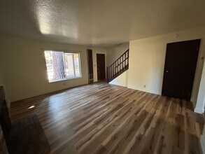 2513 Ponderosa St in South Lake Tahoe, CA - Foto de edificio - Building Photo