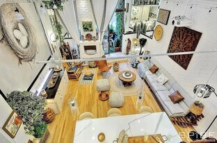 130 Barrow St in New York, NY - Building Photo