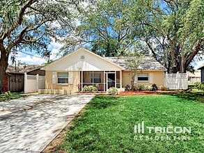 4206 E 98th Ave in Tampa, FL - Building Photo - Building Photo