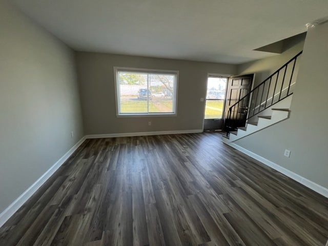 101 Plaza Oaks Rd in Yadkinville, NC - Building Photo - Building Photo