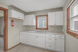 521 Main St E in Sleepy Eye, MN - Building Photo - Building Photo