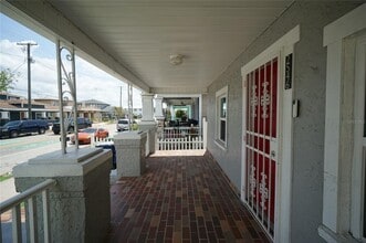 2546 W Main St in Tampa, FL - Building Photo - Building Photo