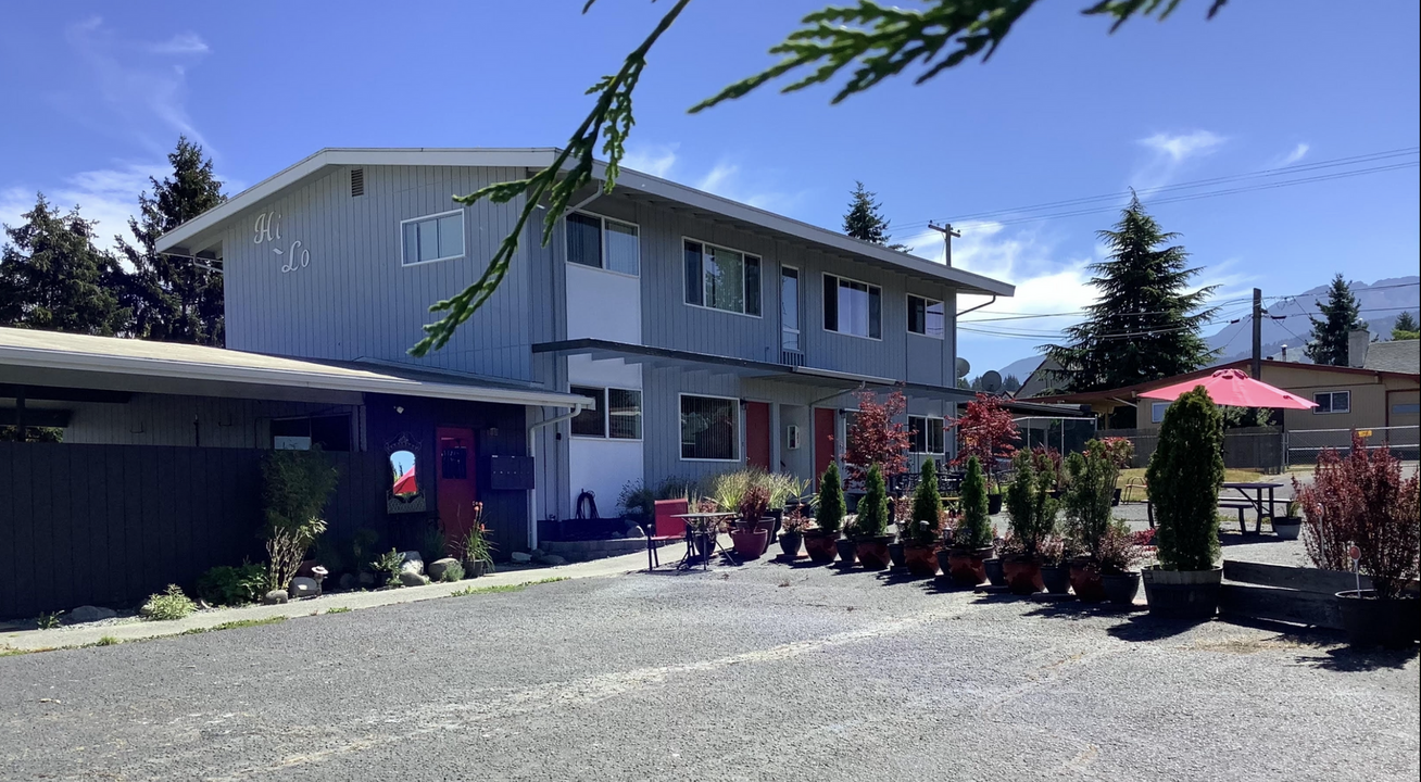 236 E Lauridsen Blvd in Port Angeles, WA - Building Photo