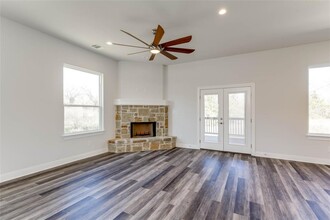 137 Ohana Ct in Bastrop, TX - Building Photo - Building Photo