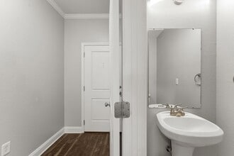 23 S Sand Palm Rd in Freeport, FL - Foto de edificio - Building Photo