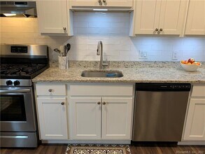 168 Greenwood Ave in Bethel, CT - Building Photo - Building Photo