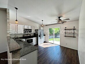 2738 S Telluride Ct in Aurora, CO - Foto de edificio - Building Photo