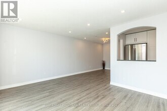 1229 Maitland Ave in Ottawa, ON - Building Photo - Building Photo
