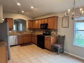 328 Altamont St in Hutto, TX - Building Photo - Building Photo