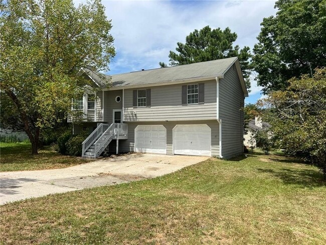 property at 2868 Rocky Pointe Way