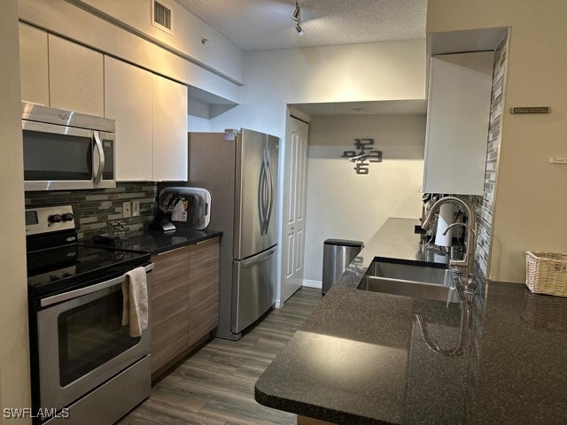 1130 Reserve Way in Naples, FL - Building Photo - Building Photo