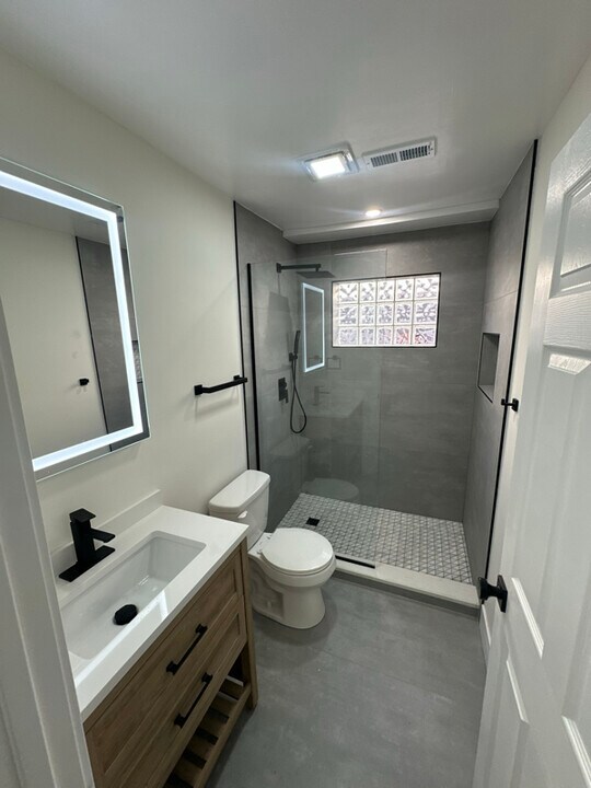 1030 Ford Ave in Wyandotte, MI - Building Photo