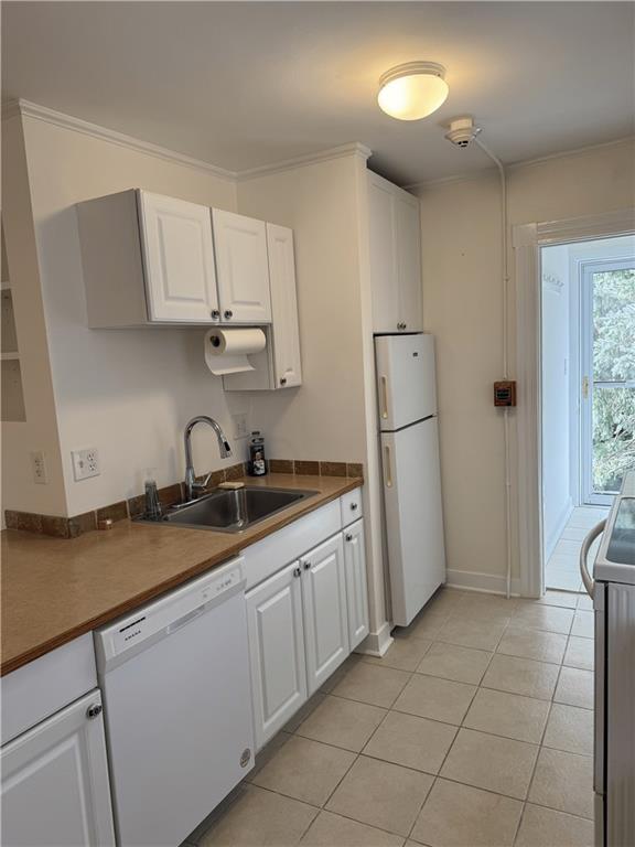 5 Whitwell Ave in Newport, RI - Building Photo - Building Photo