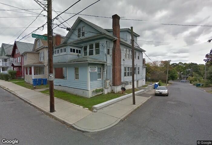 256 Pine St in Waterbury, CT - Building Photo