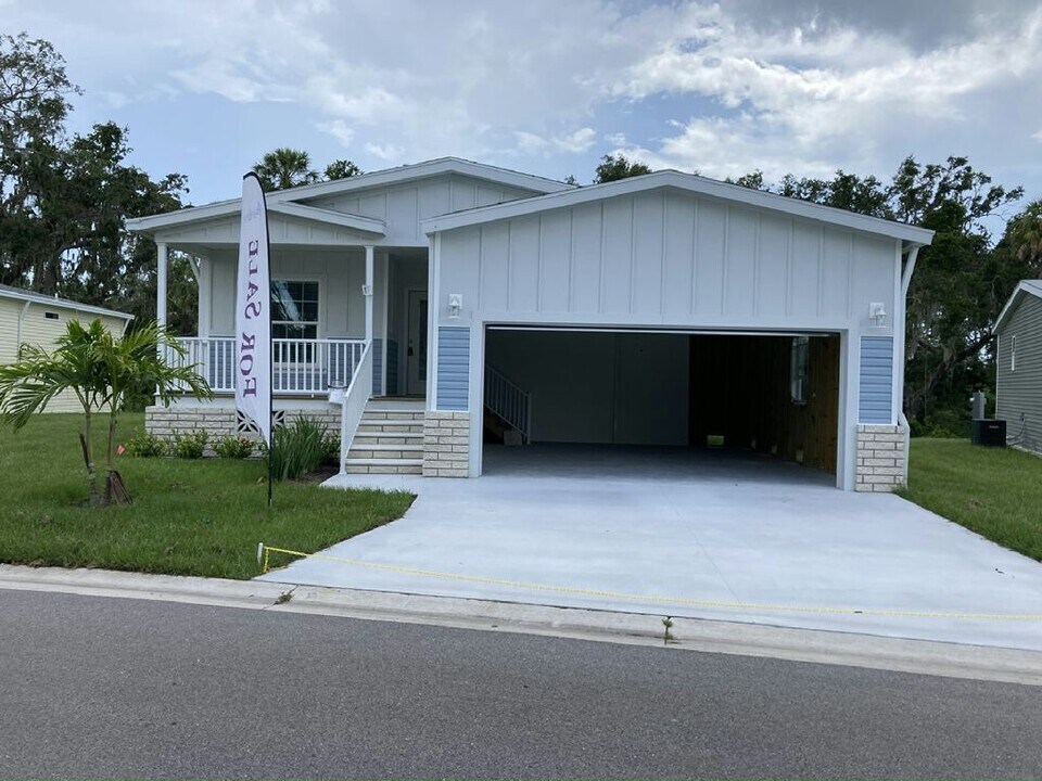 7943 Yukon Trl in Ellenton, FL - Building Photo