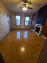 2009 Bryan Ave, Unit 2009 Apt A, upstairs in Granite City, IL - Building Photo - Building Photo