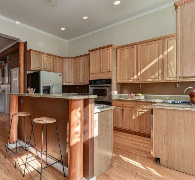 1820 Madison Ave, Unit Room 3F