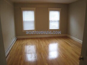 117 Columbia St-Unit -1 in Cambridge, MA - Foto de edificio - Building Photo