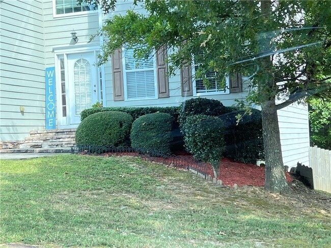 630 Rockbass Rd in Suwanee, GA - Building Photo - Building Photo