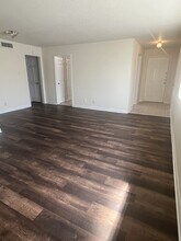 1955 Camelot St in Orange, TX - Building Photo - Building Photo