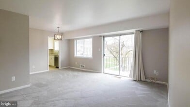10655 Montrose Ave in Bethesda, MD - Building Photo - Building Photo