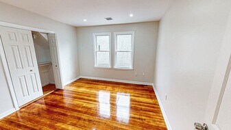 109 Deering Rd, Unit #3 in Boston, MA - Building Photo