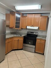 2415 Lincoln St in Hollywood, FL - Building Photo - Building Photo