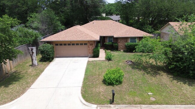 property at 1607 Wisteria St
