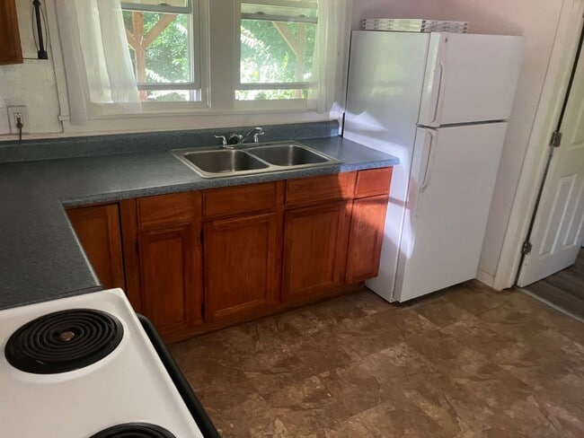352 Hacker Rd in Dayton, OH - Building Photo - Building Photo
