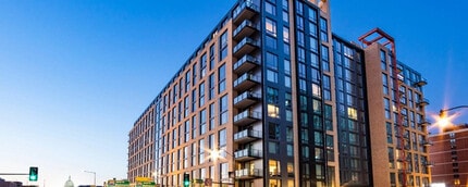 516 2nd St SE in Washington, DC - Foto de edificio - Building Photo
