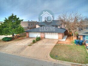 7215 Edenborough Dr in Oklahoma City, OK - Foto de edificio - Building Photo