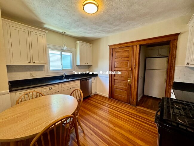 258 Boston Ave, Unit 3