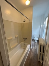 806 Ferry St in Easton, PA - Building Photo - Building Photo