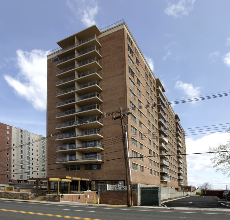 Riverview Towers in Red Bank, NJ - Building Photo