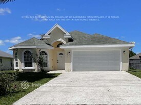 1835 SW Dalmatian Ave in Port St. Lucie, FL - Building Photo