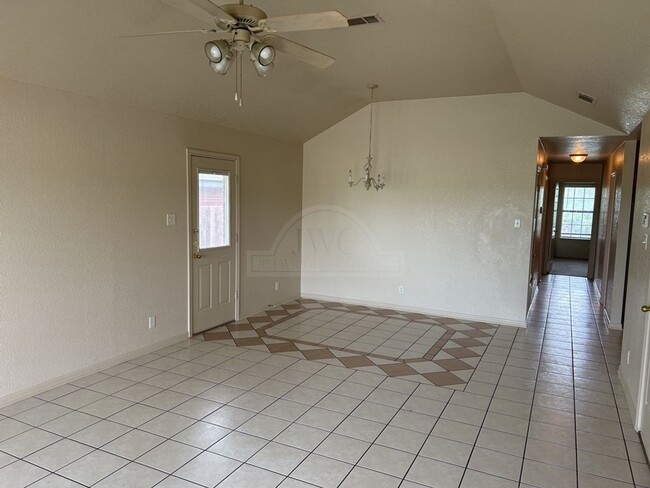 4704 Pennington Ave in Killeen, TX - Building Photo - Building Photo