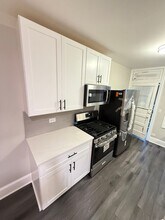 6428 N Richmond St in Chicago, IL - Building Photo - Building Photo