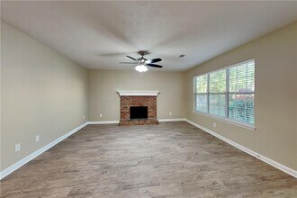 4220 E Meadow Dr in Duluth, GA - Building Photo - Building Photo