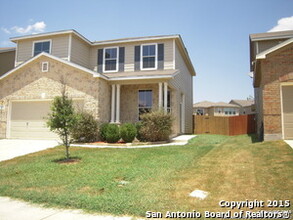 2530 Sunset Bend in San Antonio, TX - Building Photo - Building Photo