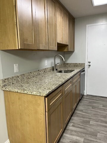 9 Village Hill Ln in Natick, MA - Building Photo - Building Photo