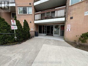 100-1100 Mornelle Ct in Toronto, ON - Building Photo - Building Photo